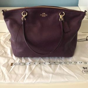 ✨Large Coach Kelsey bag✨